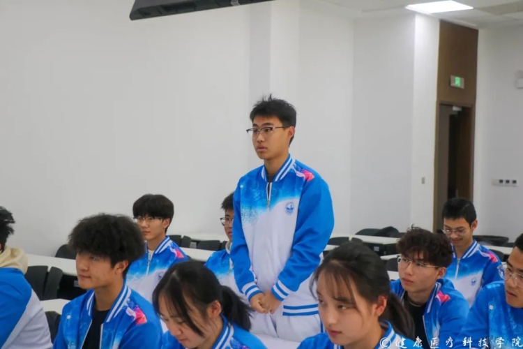 d70d51c857c74bbf3c2fe56d539c8e83.jpg